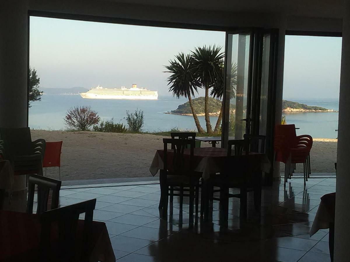 Hotel Majestic Ksamil Exterior photo