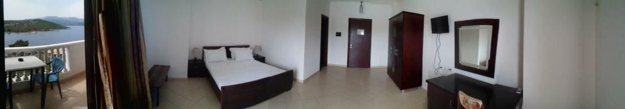 Hotel Majestic Ksamil Exterior photo