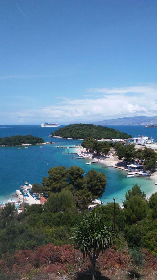 Hotel Majestic Ksamil Exterior photo